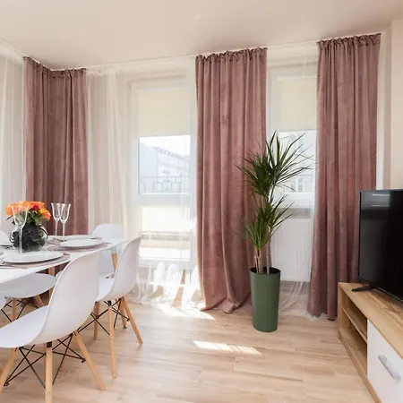 Mokotów Reytan By Renters Apartament *