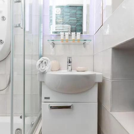 Mokotow Reytan By Renters Apartmán *